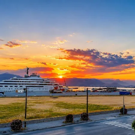 Casa Bourtzi * 纳夫普利翁